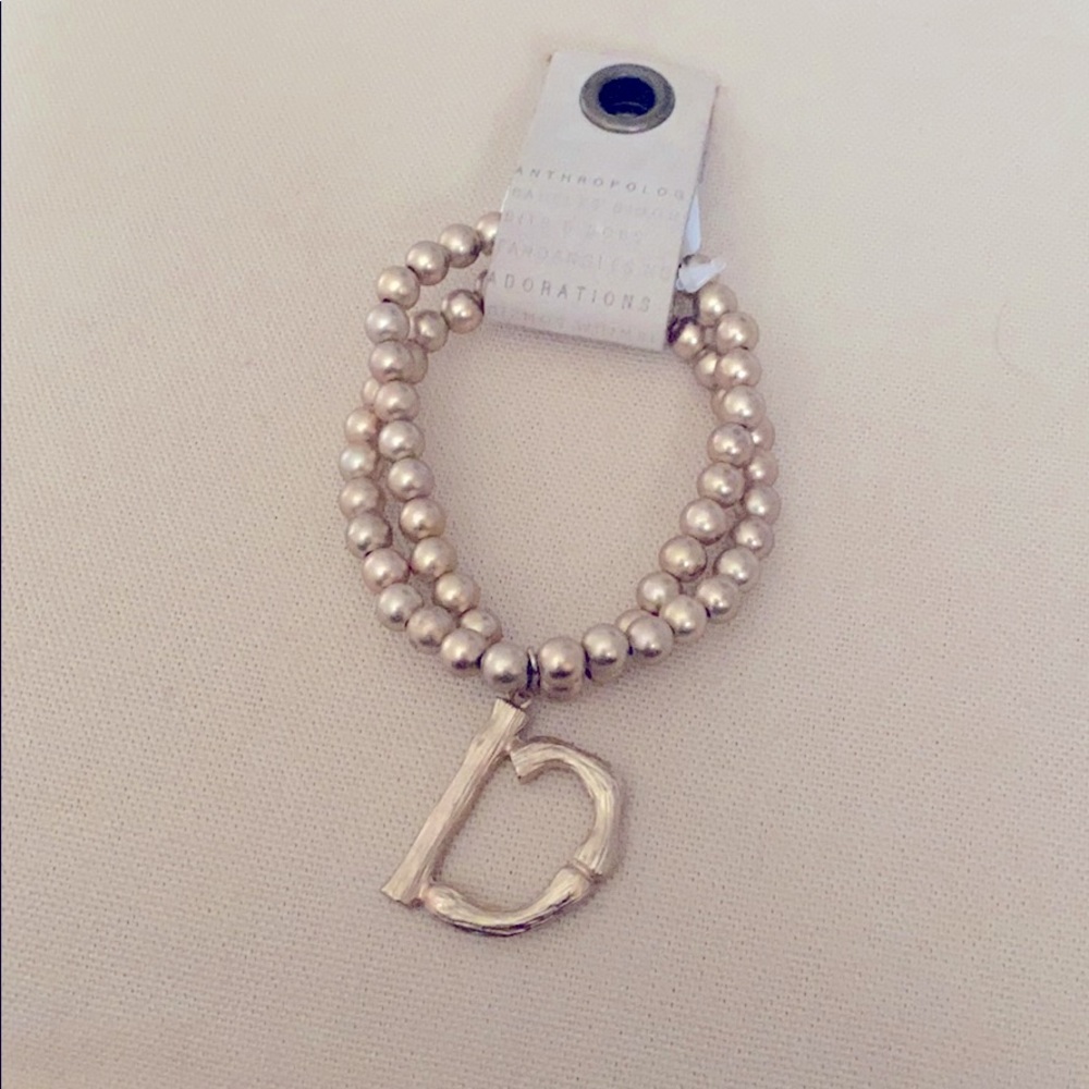 Stretch gold tone bead bracelet